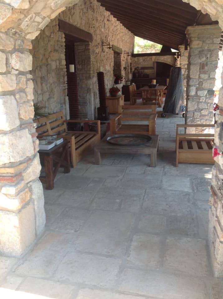 Antica pietra incerta da muratura - immagine 2