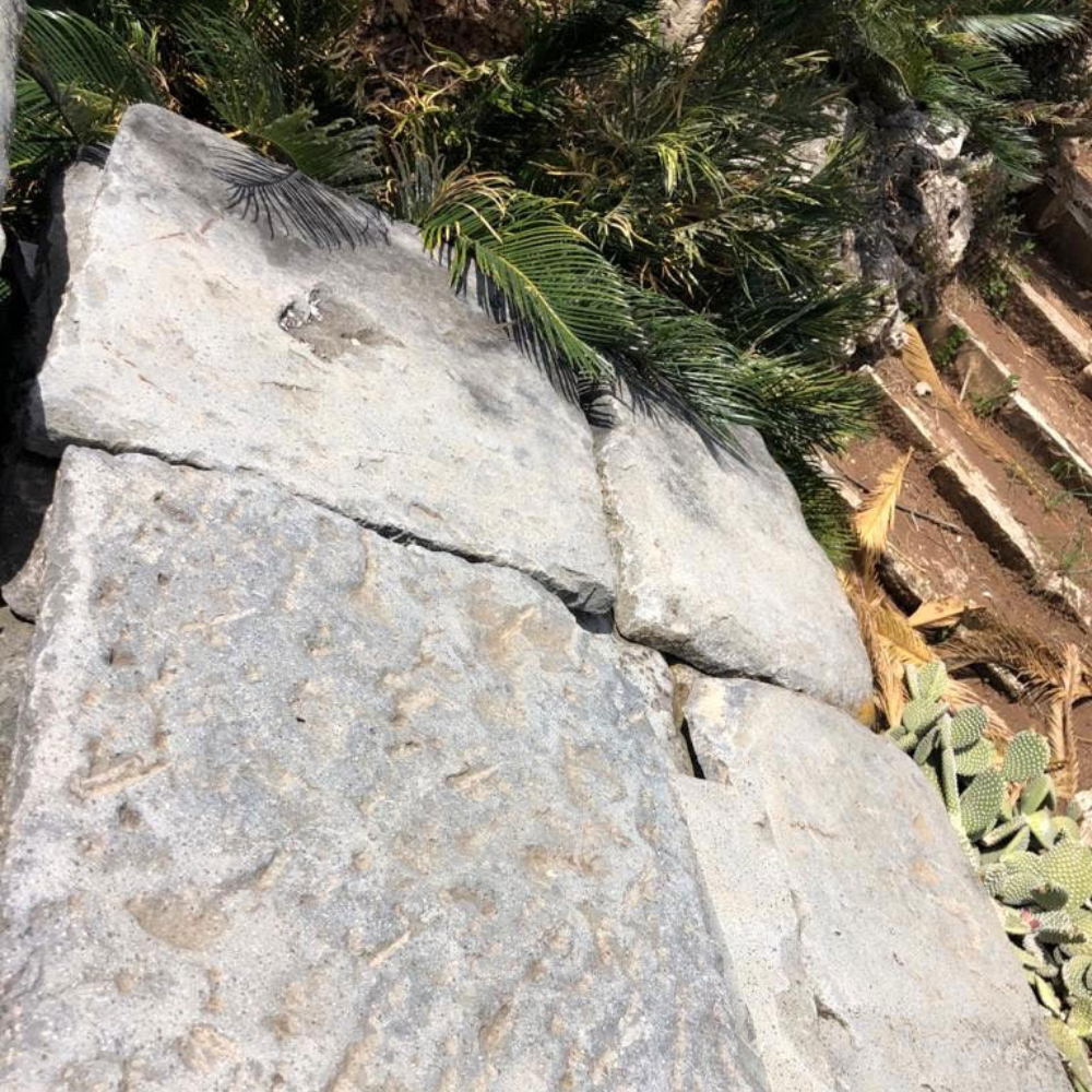 pavimento-antico-di-pietra-lavica-0010