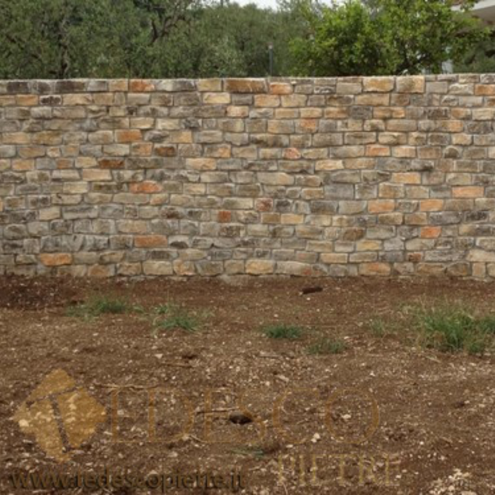 rivestimento-in-pietra-antica-squadrata-201302