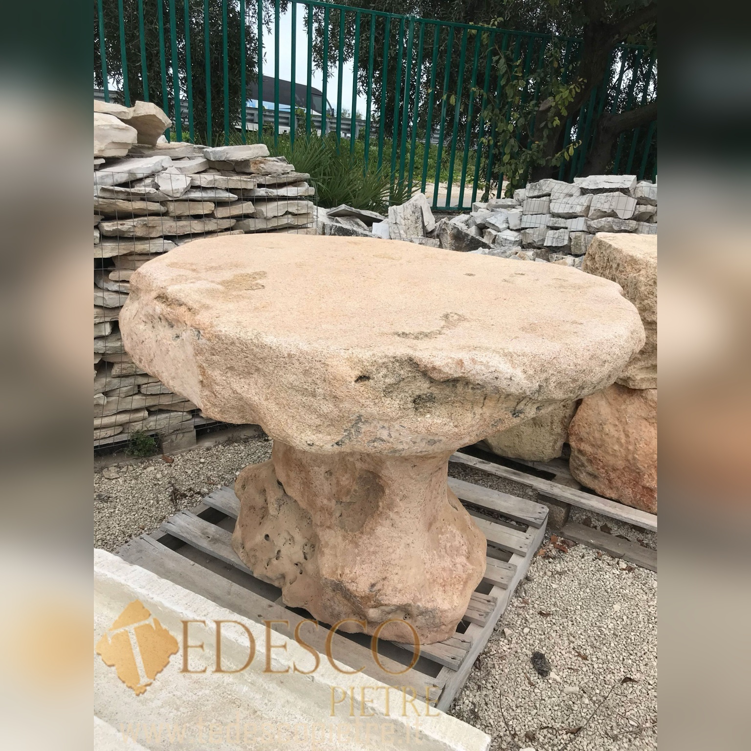 tavolo-in-pietra-naturale-pa53